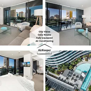  Holiday home Oasis // Broadbeach