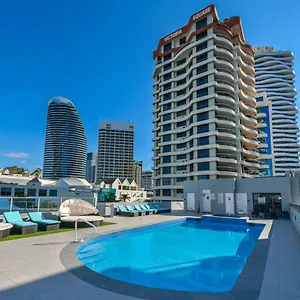 4* Aparthotel Victoria Square